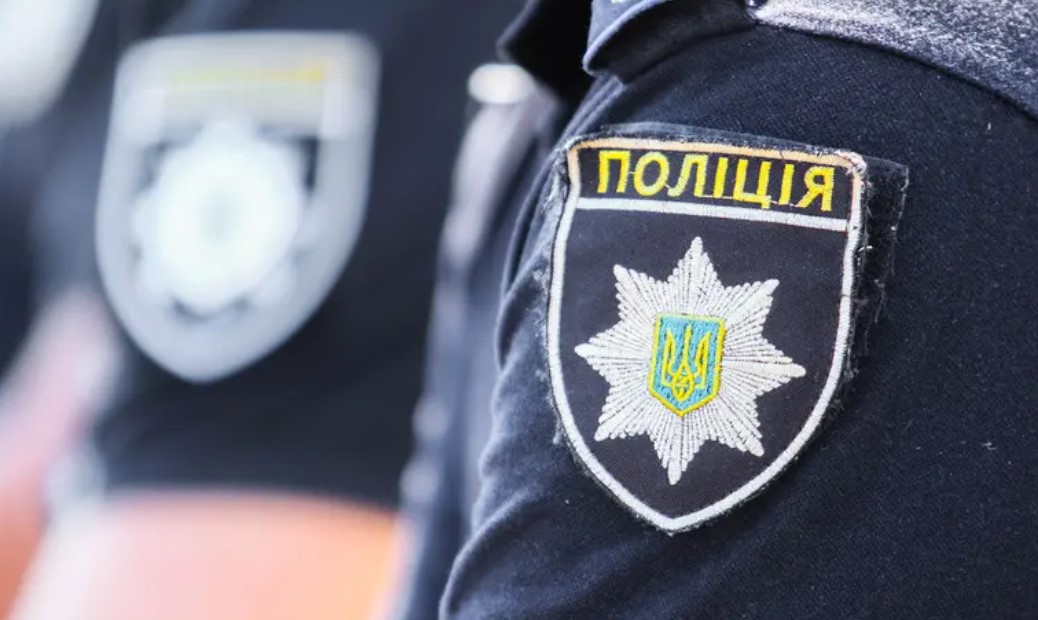 У приміщенні Тернопільського ТЦК чоловік вкоротив собі віку